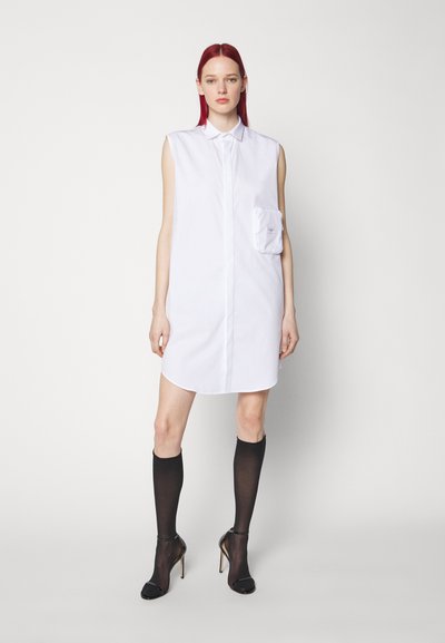 EDITHMARCEL SLEEVELES CHAMISIER - Φόρεμα πουκάμισο - white