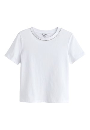 Weißes kurzärmeliges Baumwoll-T-Shirt mit rundem Ausschnitt und einem dünnen silbernen Paillettenbesatz entlang des Kragens.