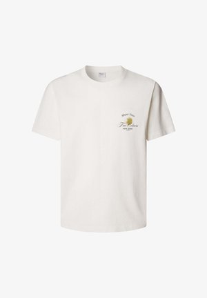 White cotton t-shirt with short sleeves and crew neck. Features a graphic print in dark green and gold text, stating "Show Your True Colours."