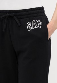 Gap Tall HERITAGE BOOT - Tepláky - true black