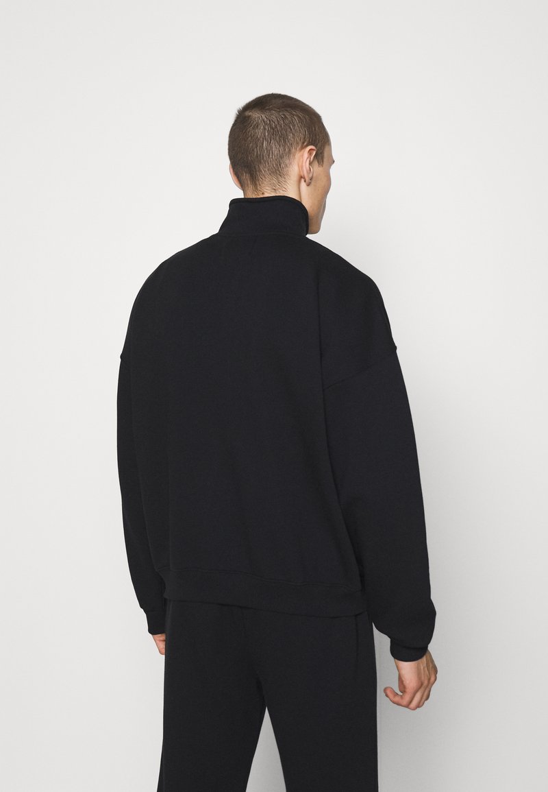 Herren T-shirts & Polos | Martin Asbjørn Sweatshirt black/schwarz - UJ83479 Herren T-shirts & Polos | Martin Asbjørn Sweatshirt black/schwarz - UJ83479