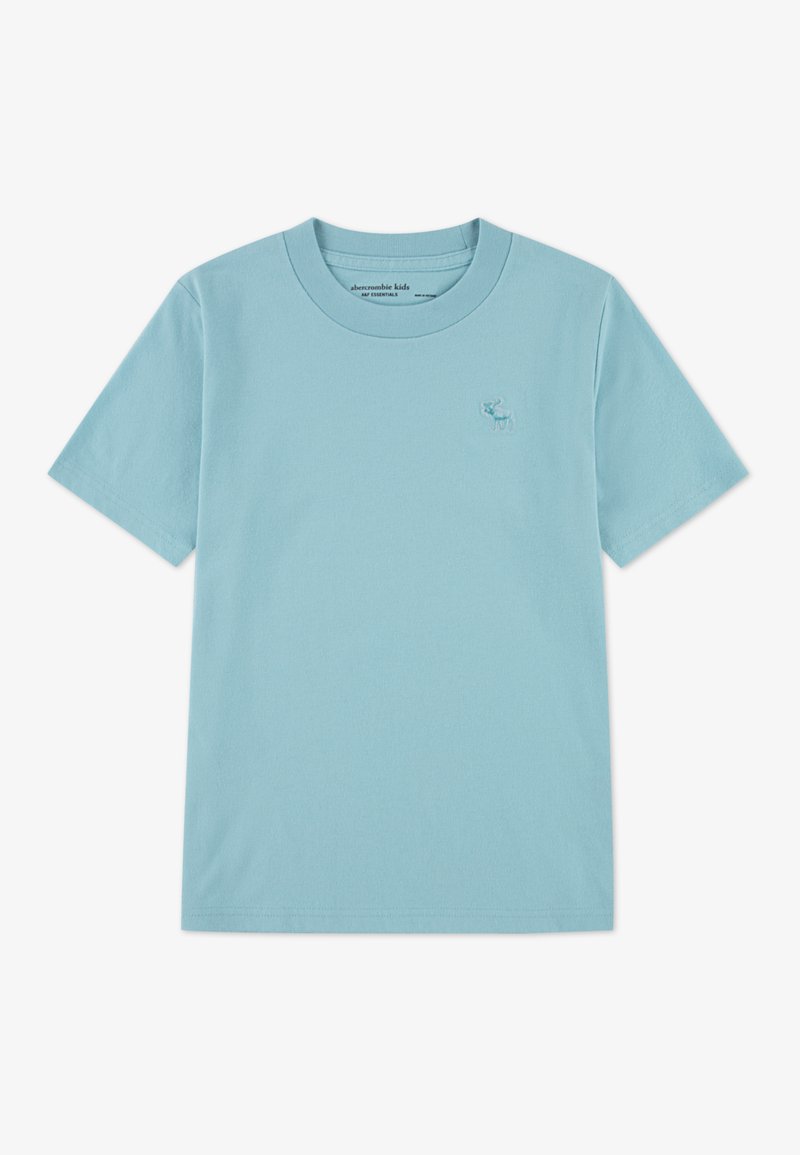 Ανοιχτό μπλε βαμβακερό t-shirt με κοντά μανίκια, στρογγυλή λαιμόκοψη και ένα μικρό κεντητό σχέδιο ταράνδου στο στήθος σε αντίστοιχο χρώμα.