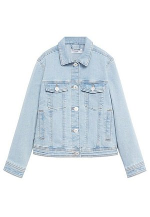 Jasnoniebieska kurtka dżinsowa z guziczkami z przodu, dwoma kieszeniami na piersi zapinanymi na guziki oraz bocznymi kieszeniami z rozcięciami, rozłożona na płasko.