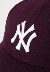New Era MELTON 9FORTY® UNISEX - Naģene - purple