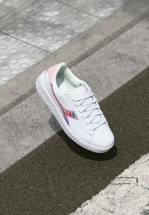 GAME STEP FROST UNISEX - Tréningová obuv - pink lady