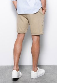 Ombre Šortky - sand