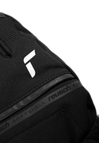 Guanti softshell neri con logo bianco e dettagli in grip testurizzati, con cuciture rinforzate e un design elegante.