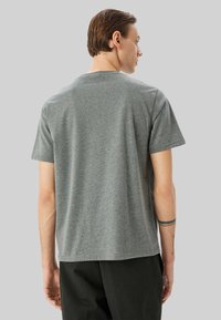 Koton - T-shirt basic