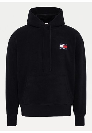 Schwarzer Kapuzenpullover mit Kängurutasche vorne und kleinem Tommy Jeans Logo-Patch auf der linken Brust.
