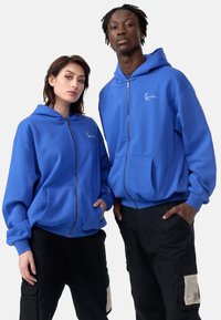 Karl Kani CHEST SIGNATURE ESSENTIAL ZIP HOODIE UNISEX - Majica s kapuljačom i patentnim zatvaračem - blue
