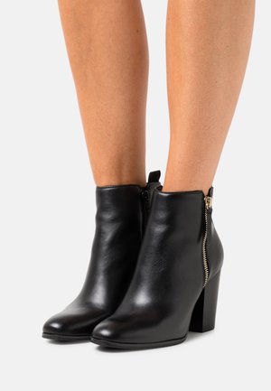 NOEMIEFLEX - Ankle Boot - black