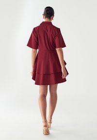 WILLA HUGH LAYERED  - Marškininė suknelė - burgundy