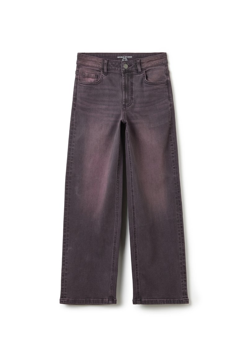 Vaqueros anchos de denim en color púrpura oscuro, con cierre de botón, diseño de cinco bolsillos y áreas desvanecidas que crean una apariencia texturizada.