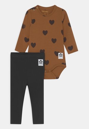 BASIC HEARTS UNISEX SET - Leggings - Trousers - multi-coloured
