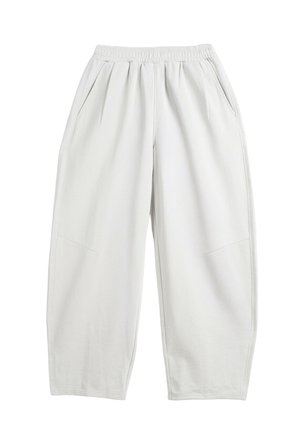 - Spodnie treningowe