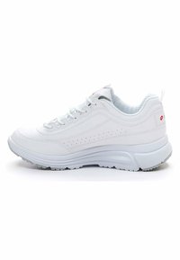 Scarpa sportiva bianca realizzata in materiale sintetico, con punta arrotondata, parte superiore testurizzata, perforazioni e suola imbottita.