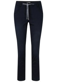 Granatowe spodnie z regulowanym sznurkiem w pasie, dwoma przednimi kieszeniami i prostymi nogawkami wykonane z gładkiej tkaniny. Charakteryzują się minimalnym przeszyciem.