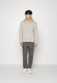 Calvin Klein Jeans MONOLOGO - Jersey con capucha - porpoise