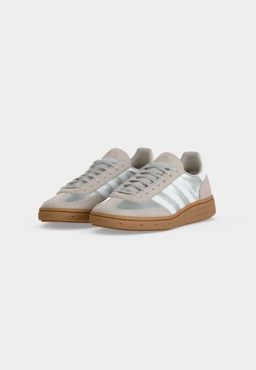 adidas HANDBALL SPEZIAL J UNISEX - Trainers - silver-coloured metallic/footwear white — photo 3