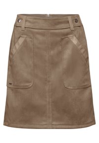 Gonna in suede marrone con taglio dritto, dotata di due tasche frontali, cuciture decorative e chiusura con zip sul retro.