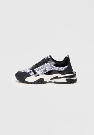 Tenisky - black/white