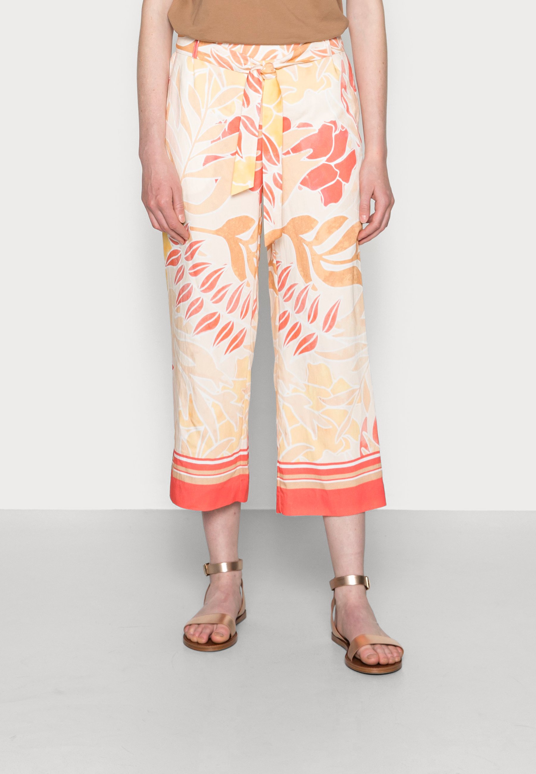 comma Pantalones - coral - Zalando.es
