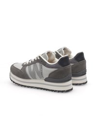 Woden SNEAKERS RONJA PLATEAU - Trainers - dark grey multi