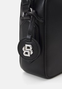 BOSS LIRIEL CROSSBODY - Axelremsväska - black