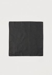 Fekete téglalap alakú textil, texturált mintával, sima felülettel és tiszta éllel. Könnyű és rugalmas kialakítás.