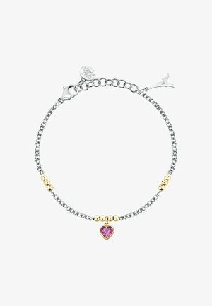 Bracciale in argento con perline dorate e un ciondolo a forma di cuore rosa. Include una chiusura a incagnato e un charm decorativo.