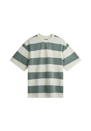 Kortærmet t-shirt med striber i off-white og afdæmpede grønne nuancer, med brede vandrette striber og rund halsudskæring. Blød stoftekstur.