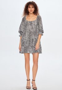 adL GIMPED - Vestido informal - printed black