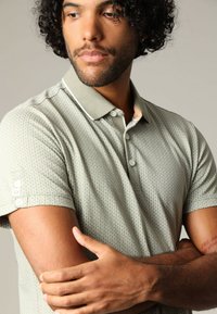 DEELUXE HORUS - Polo - Light Khaki