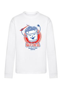 Weißes Longsleeve T-Shirt mit einem Cartoon-Nudelbecher-Graphic, Akzenten in Blau und Rot, japanischem Text und "Noodle Bar Kyoto" darunter.
