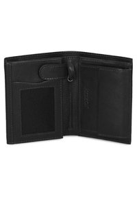 Portafoglio in pelle nera con numerosi scomparti per carte, una tasca con zip e un portadocumenti in rete. Presenta una texture liscia e dettagli cuciti.