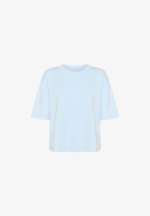 T-shirt bleu clair à manches courtes avec un col rond, conception à épaules tombantes et texture douce. Il présente une coupe légèrement ample et des coutures minimales.