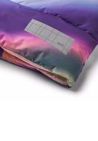 Molo HILO - Talvitakki - wavy rainbow