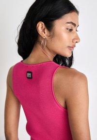 HUGO SHARPIN - Top - bright pink
