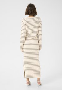 Culture EBBA ANNEMETTE TUBE  - Puzdrová sukňa - whitecap grey stripe