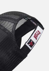 New Era HOME FIELD 9FORTY® TRUCKER UNISEX - Cap - black/red