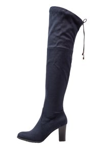 Bota azul marino de ante hasta la rodilla con punta afilada, tacón grueso, parte superior con cordón ajustable y textura suave.