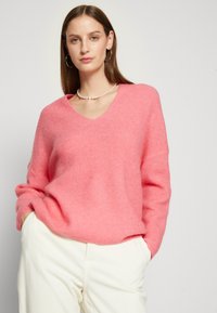 Mos Mosh THORA V-NECK - Džemperis - camellia rose
