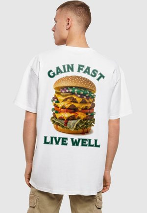 Upscale by Mister Tee T-shirts med print - white