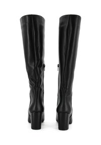 Stivali neri in pelle alte fino al ginocchio con un design elegante, tacco quadrato e zip laterali. Finitura texture e silhouette aderente al polpaccio.
