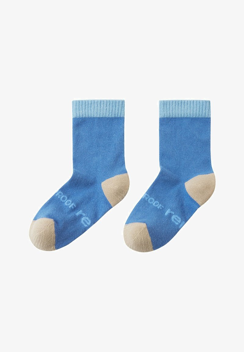 Paire de chaussettes bleues mi-mollet avec des bordures bleu clair et des talons et orteils beige, disposées à plat sur un fond blanc.