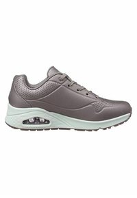 Sneaker sintetica grigia con tomaia perforata, chiusura con lacci e suola verde chiaro. Presenta un'ammortizzazione ad aria visibile nel tallone e dettagli testurizzati.
