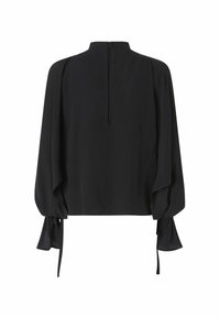 Blusa nera con maniche lunghe e vaporose, scollatura alta e chiusura con zip sul retro. Tessuto morbido con lacci ai polsini delle maniche.