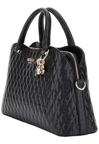 Sac à main noir matelassé avec poignées doubles, fermeture éclair et accents en métal doré. Présente une finition texturée et un logo au devant.