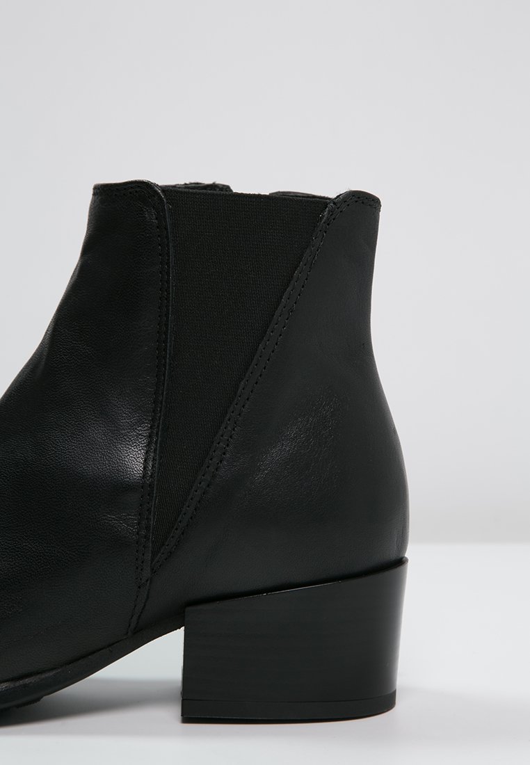 Pavement APRIL - Korte laarzen - black/zwart - Zalando.nl