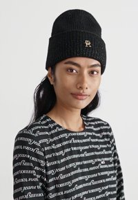 Tommy Hilfiger BEANIE - Berretto - black